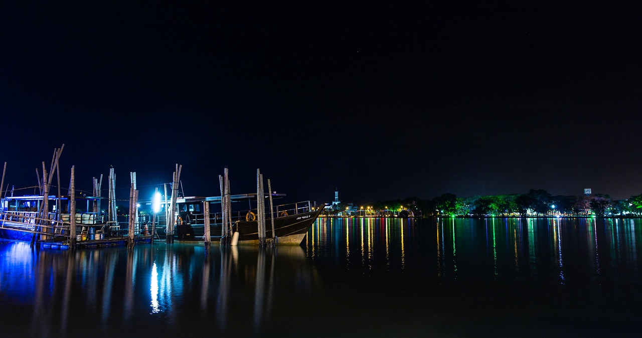 天峨夜景最新版，璀璨闪耀的城市画卷，天峨夜景璀璨画卷，城市之光最新版