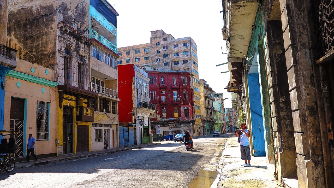 海外旅行景点打卡·瞬间洞悉，海外旅行打卡胜地，瞬间领略美景