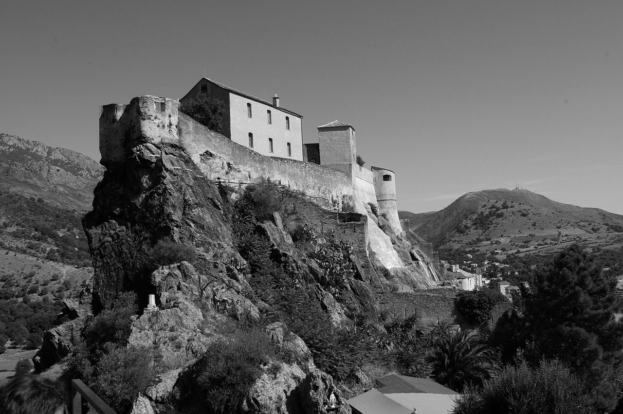 黄山文旅产业高质量发展，快速崛起的文旅新地标，黄山，文旅产业腾飞，打造新时代文旅新地标